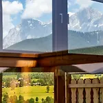 Alpin Residenz Dachsteinperle 4* 람자우 암 다흐스타인